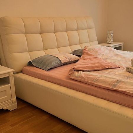 טוזלה Apartman Nejra מראה חיצוני תמונה