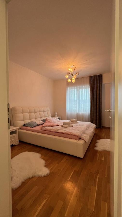 טוזלה Apartman Nejra מראה חיצוני תמונה