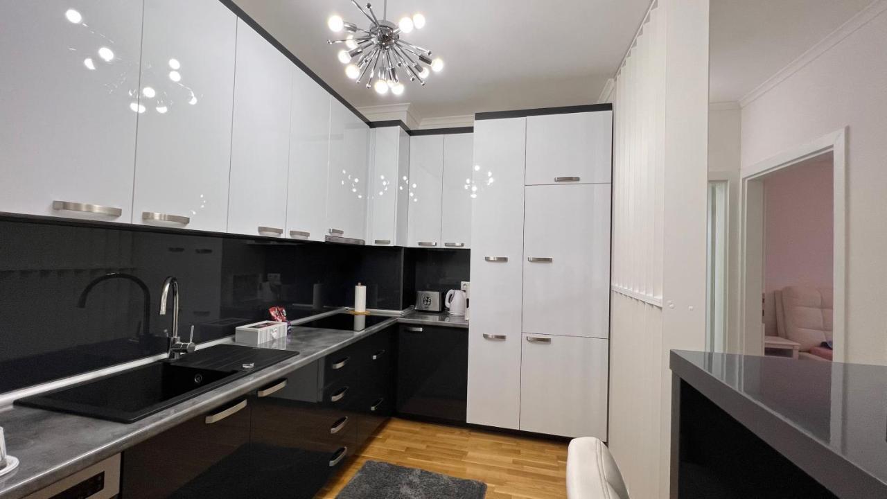 טוזלה Apartman Nejra מראה חיצוני תמונה
