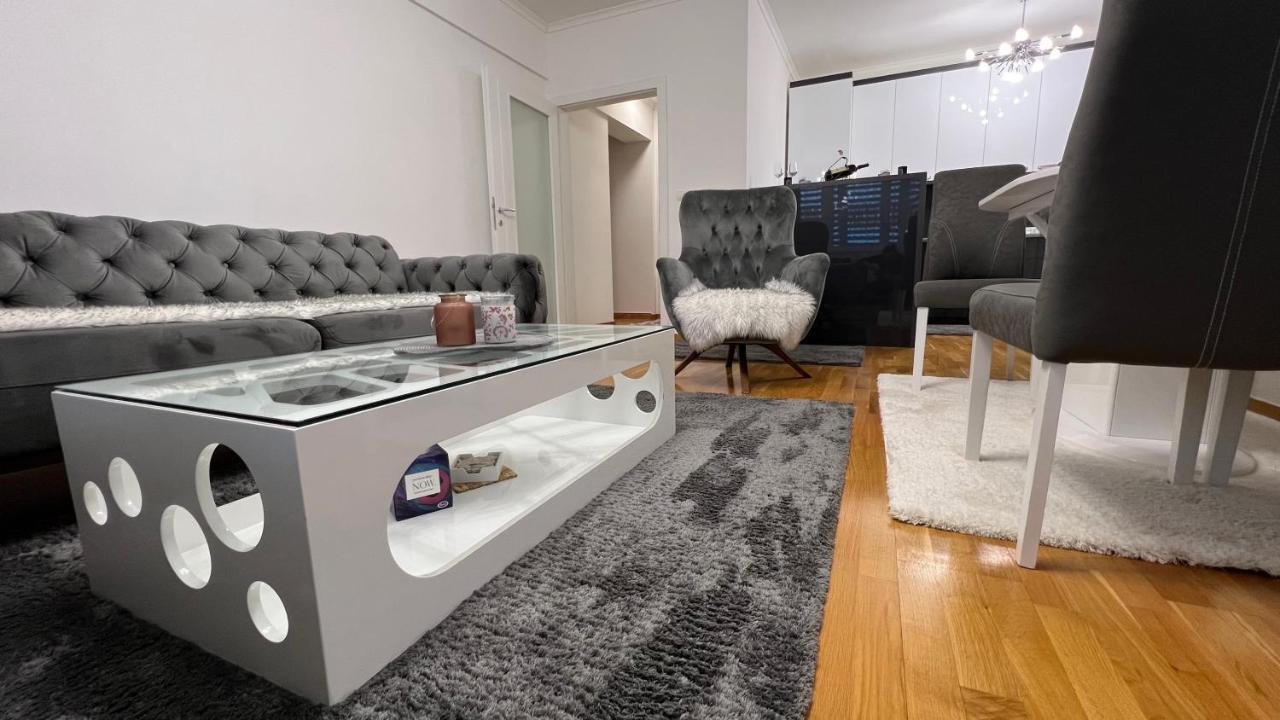 טוזלה Apartman Nejra מראה חיצוני תמונה