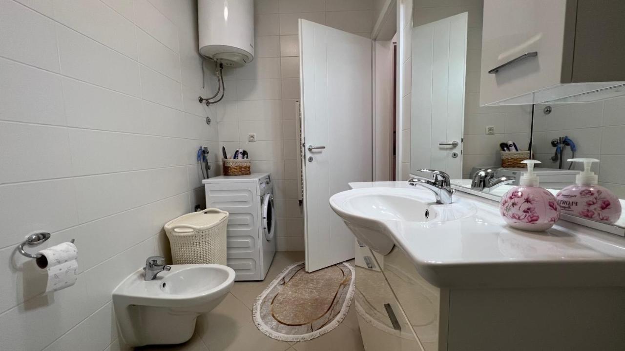 טוזלה Apartman Nejra מראה חיצוני תמונה
